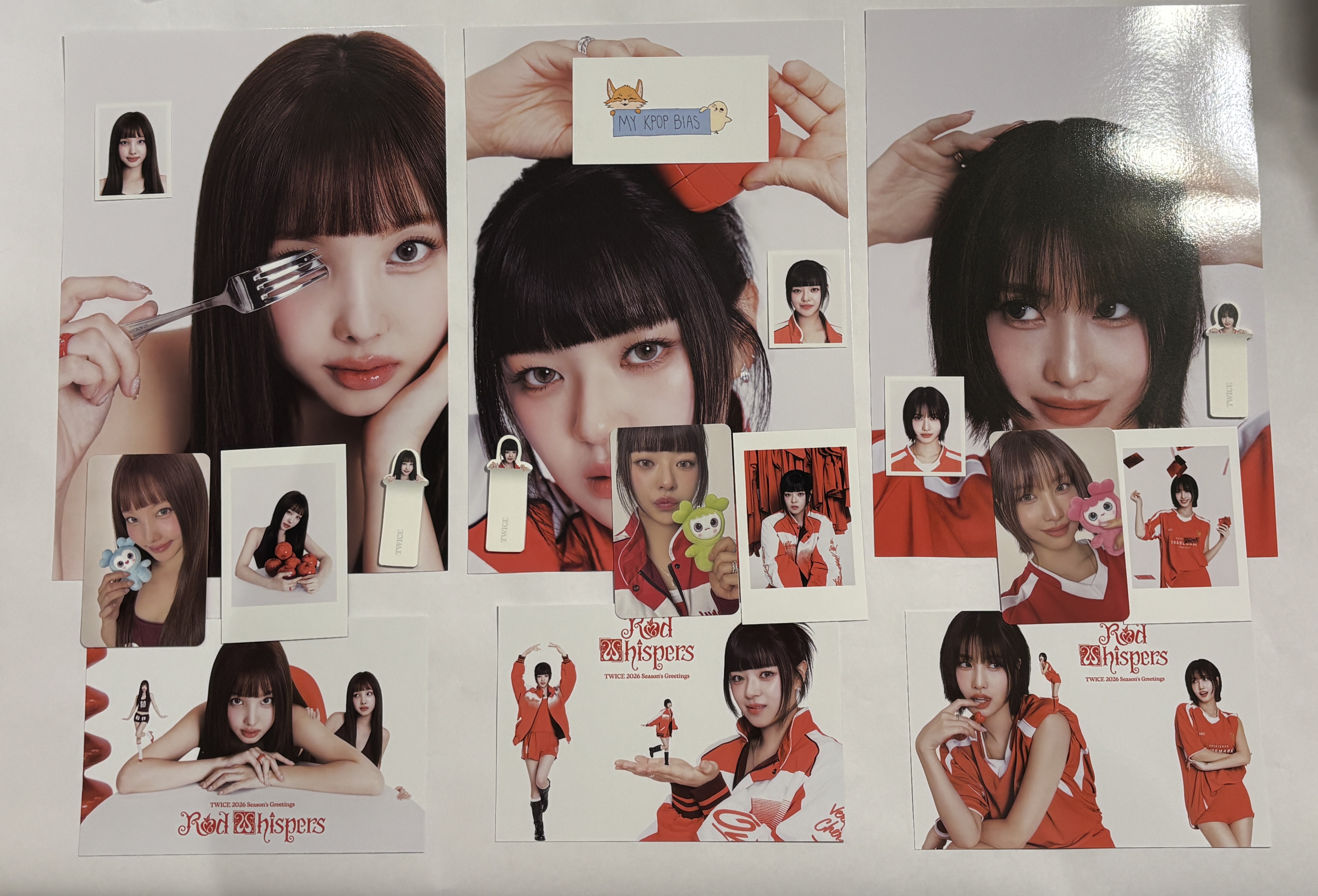 2026 Season’s Greetings “Red Whispers” (SET x miembro)